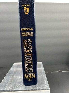 Strong's Concordance Hardcover w/ gold file spine - Navy